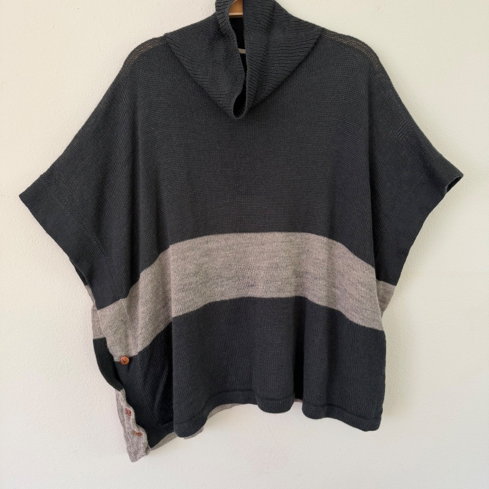 Twine Fair Trade 100% Alpaca Handmade Cowl Neck Poncho Grey Wood Button Fall